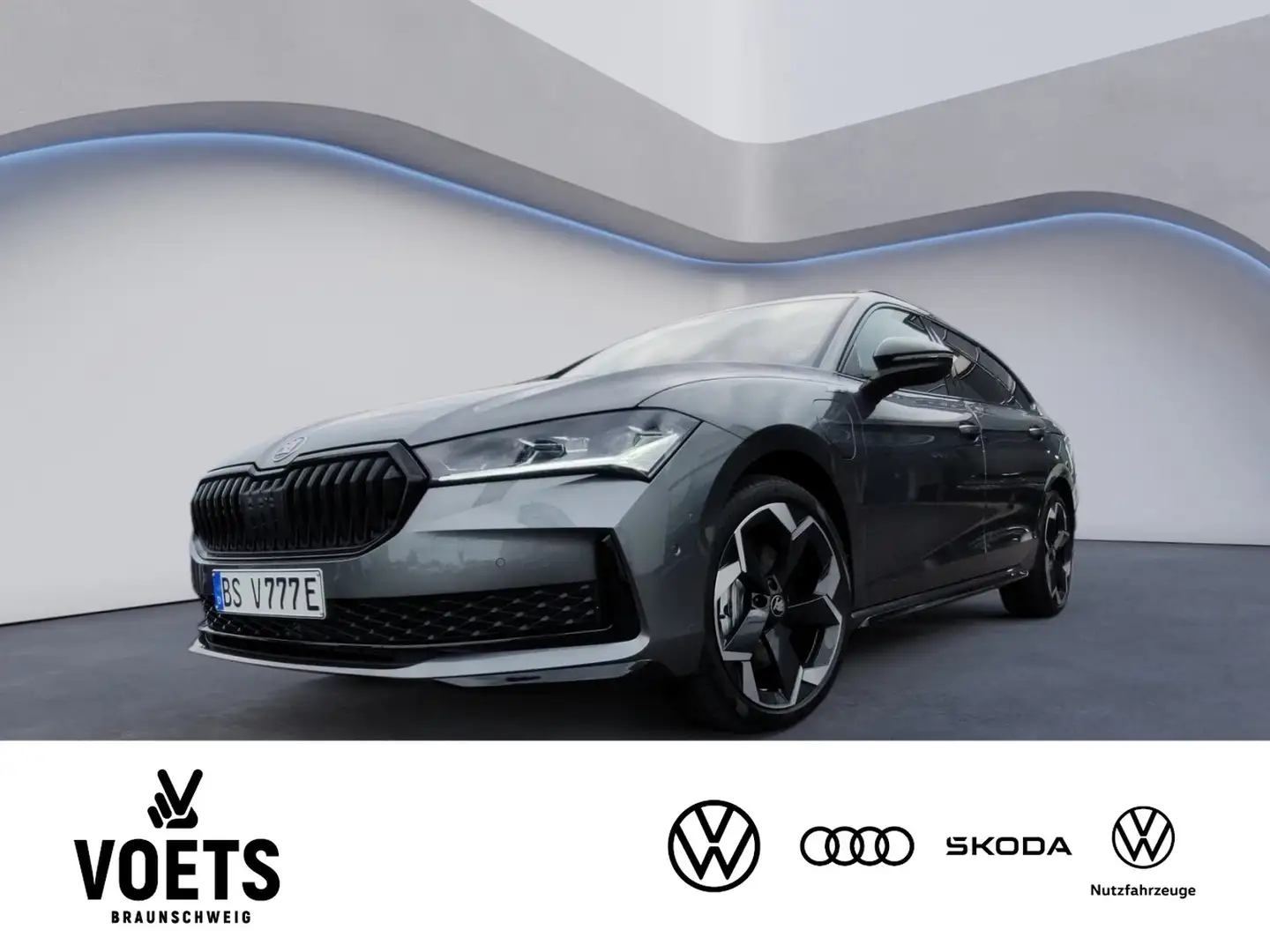 Skoda Superb Combi Sportline 1.5 TSI iV FrontAssist Szary - 1