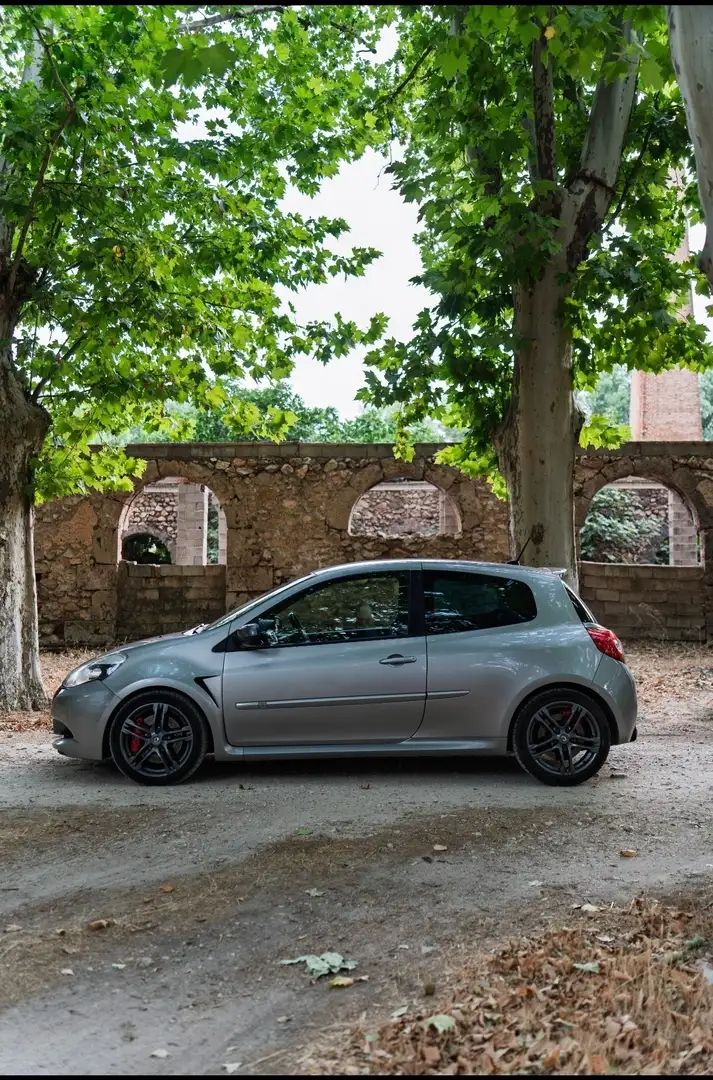 Renault Clio 2.0 Sport - 2
