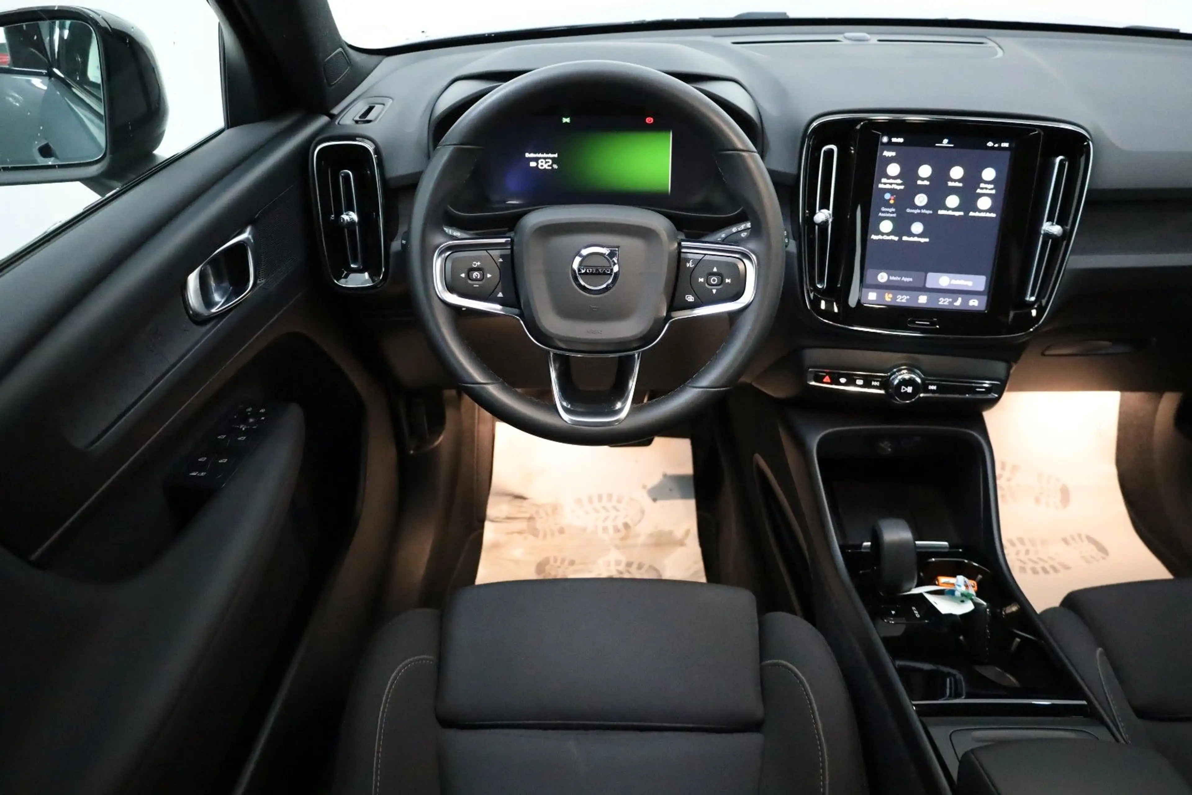 Volvo XC40 Plus Recharge Navi,SH,StandHZ,Kamera,ACC — photo 10