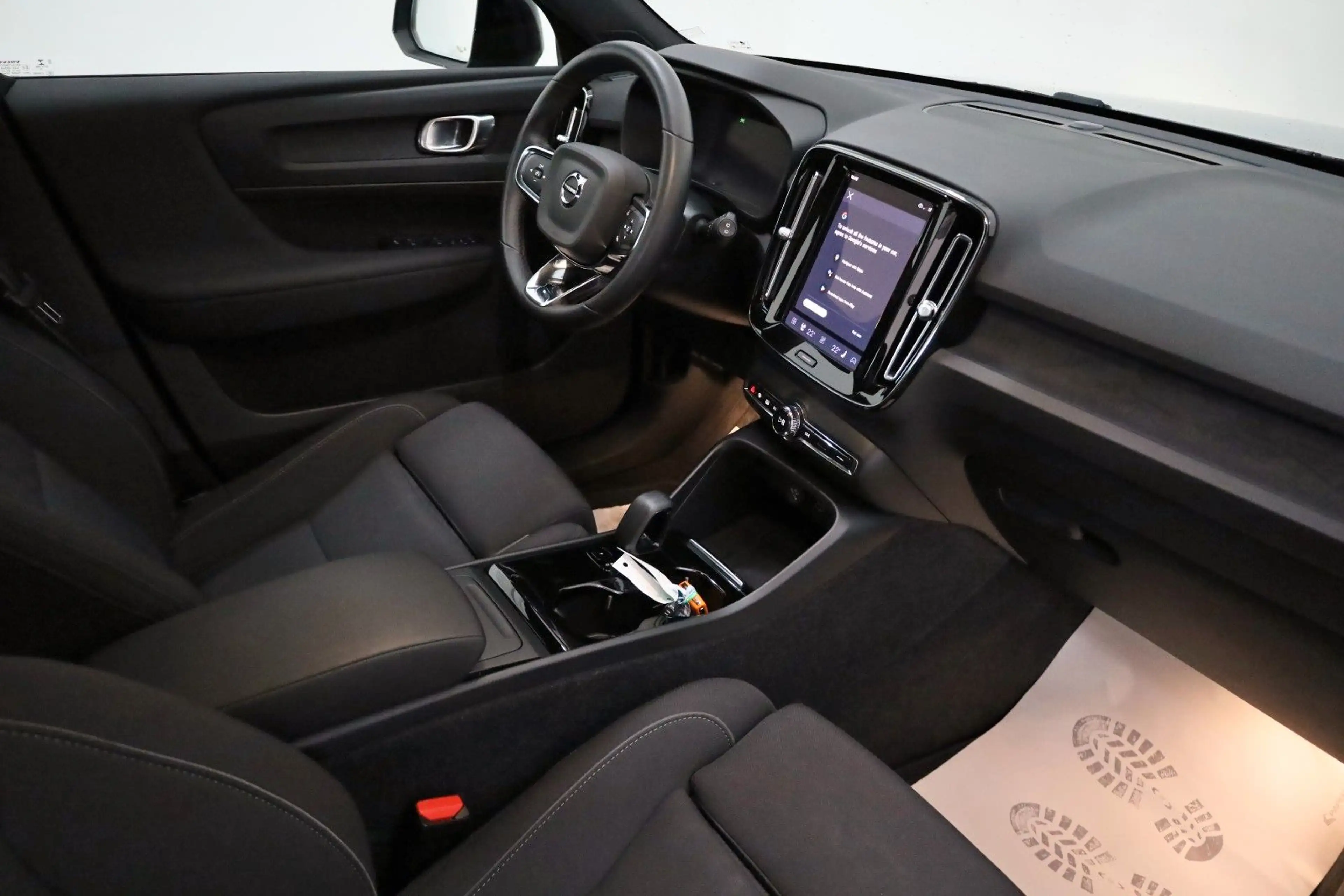 Volvo XC40 Plus Recharge Navi,SH,StandHZ,Kamera,ACC — photo 4