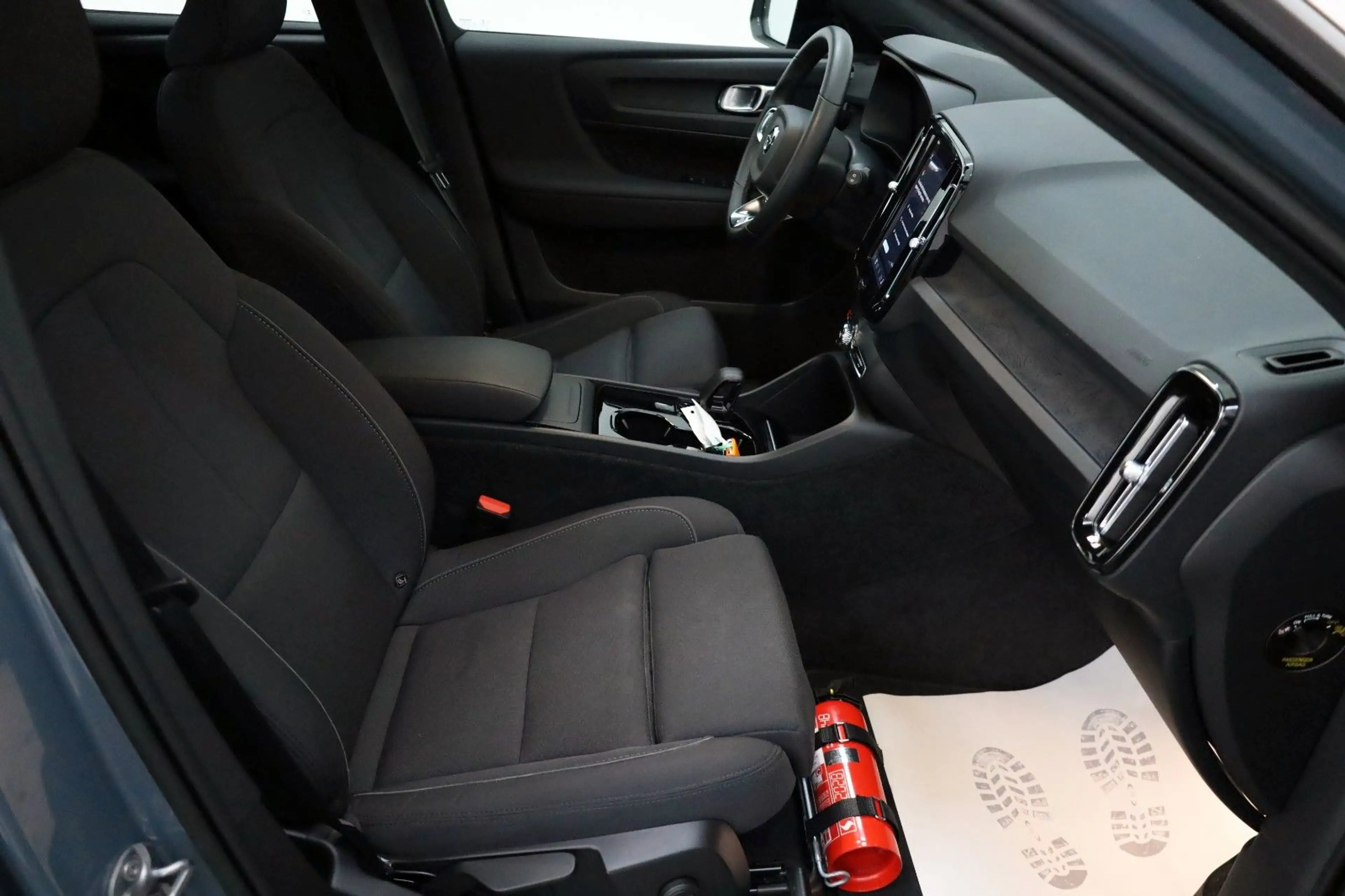 Volvo XC40 Plus Recharge Navi,SH,StandHZ,Kamera,ACC — photo 5