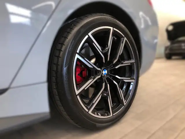 BMW 4 Series view 3