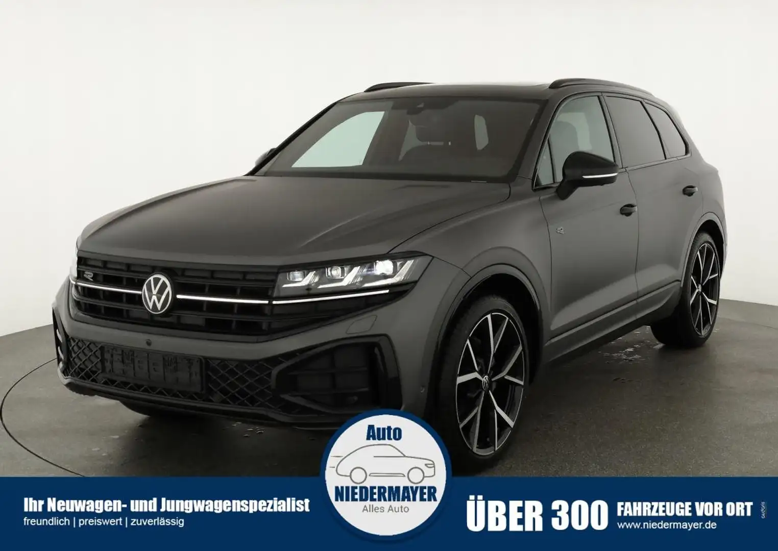 Volkswagen Touareg 3.0 V6 TDI 4M R-LINE Black, AHK, 22-Zoll, Dynaudio Šedá - 1