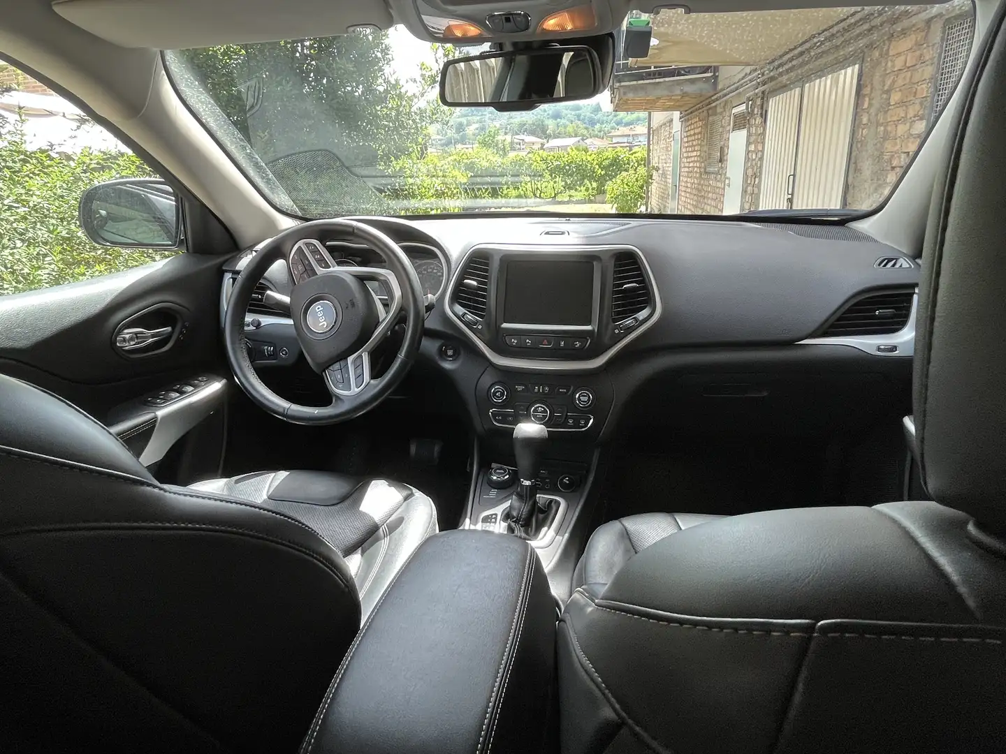 Jeep Cherokee limited 4x4 - 1