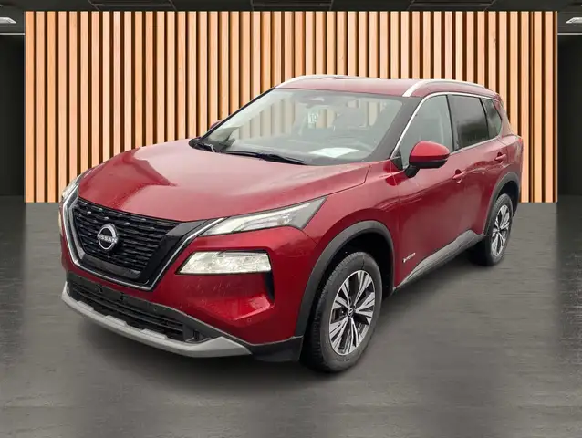 Nissan X-Trail view 2