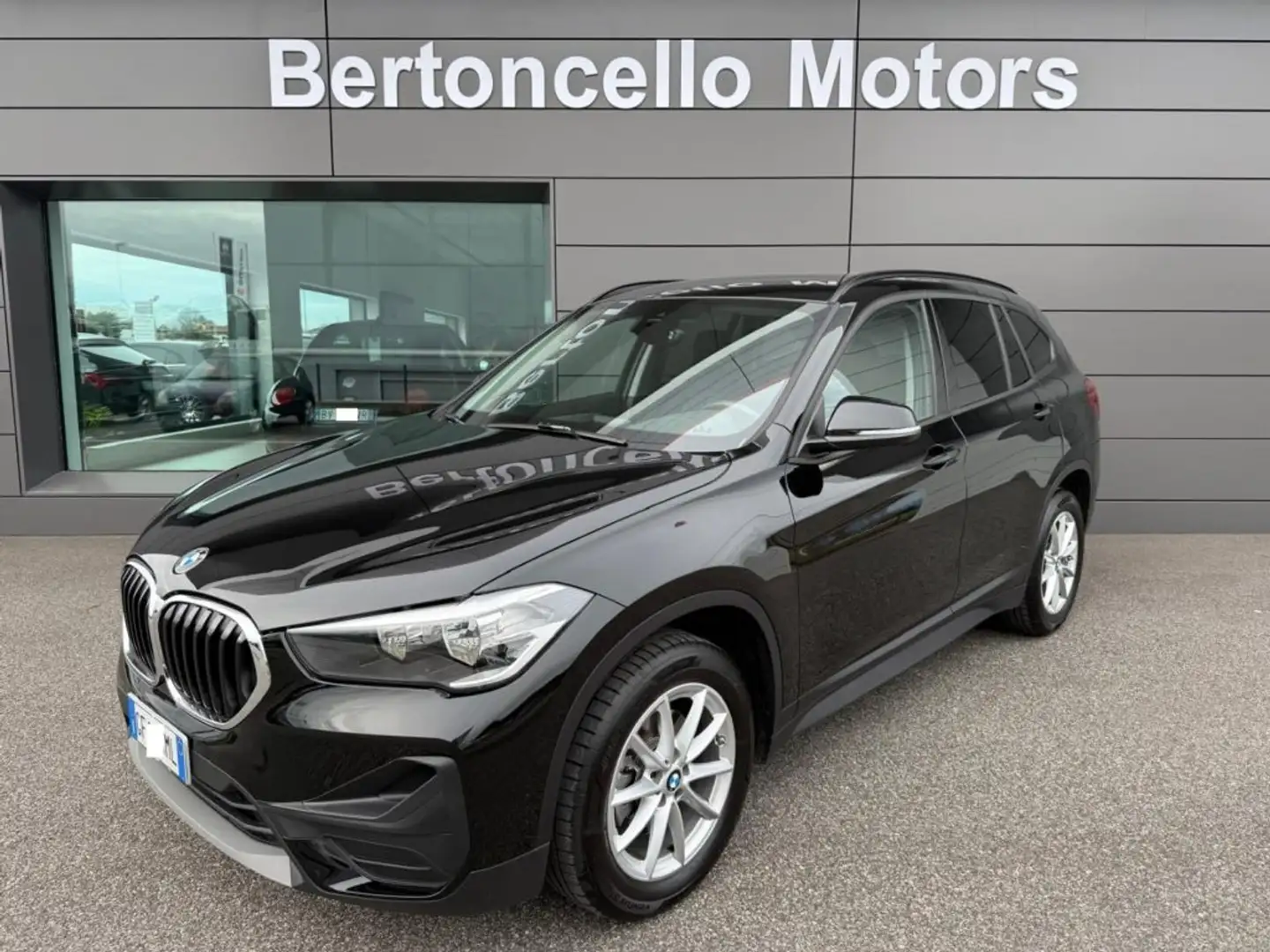 BMW X1 sDrive18d 2.0 150cv Business Advantage GARANZIA 26 Noir - 1
