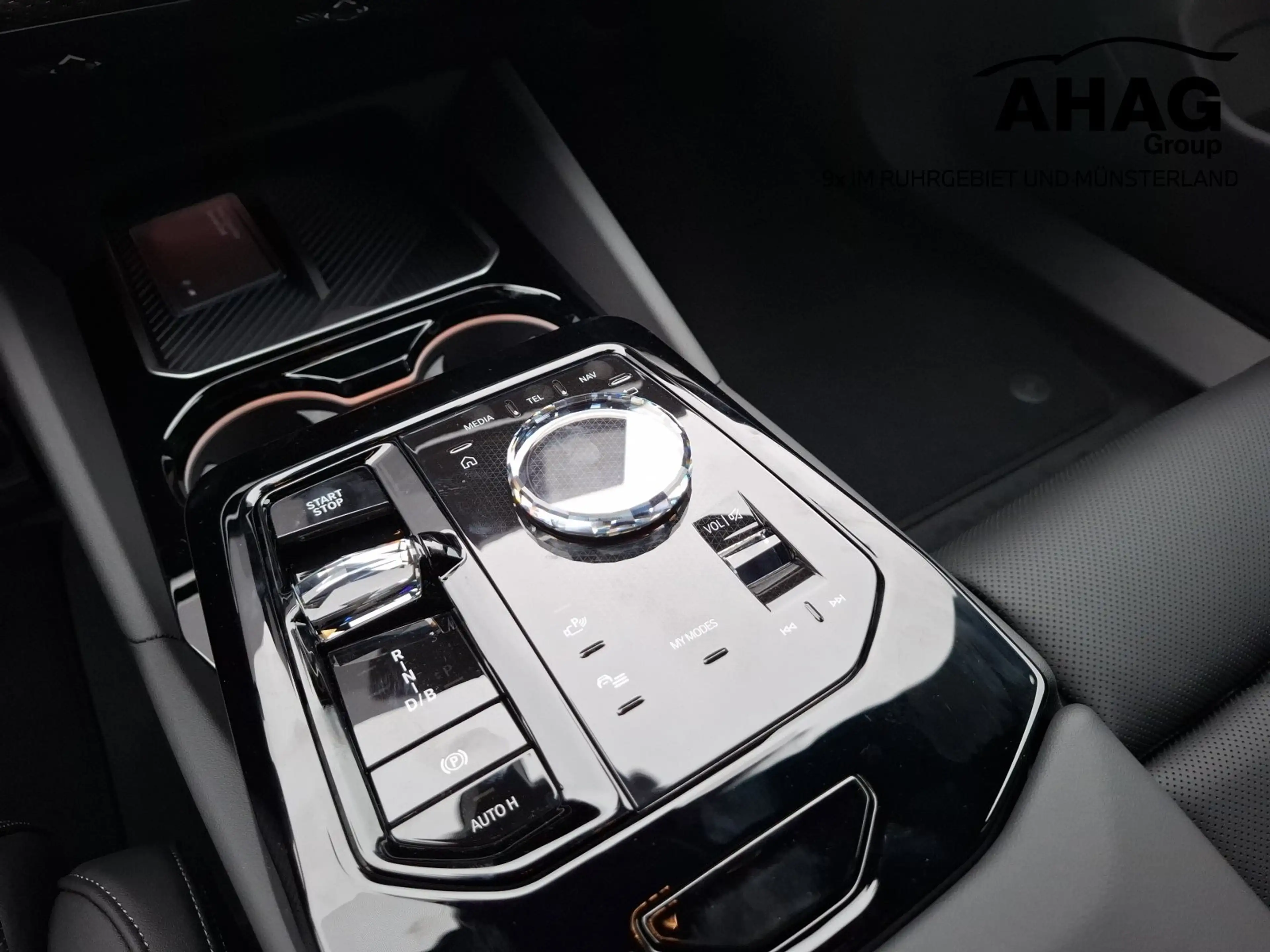 BMW i5 xDrive40 Touring M Sportpaket Pro — photo 10