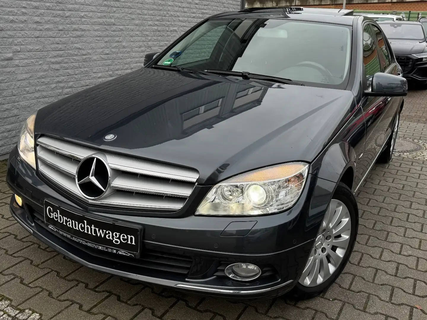 Mercedes-Benz C 250 CGI Elegance Autom.Xenon Navi PDC Alu Grau - 1
