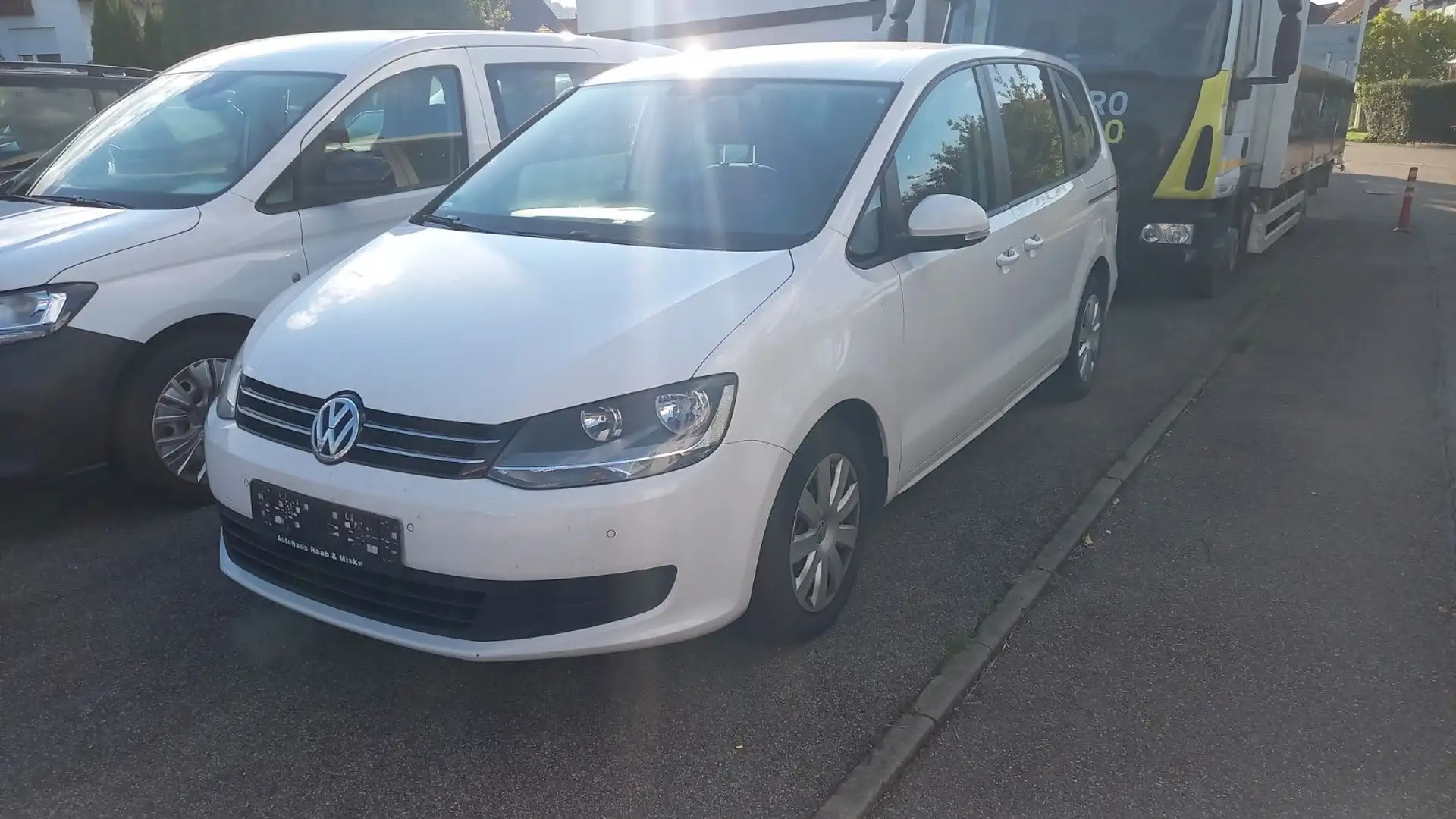 Volkswagen Sharan Trendline BMT *7 Sitze/ SHZ/PDC* Blanc - 1