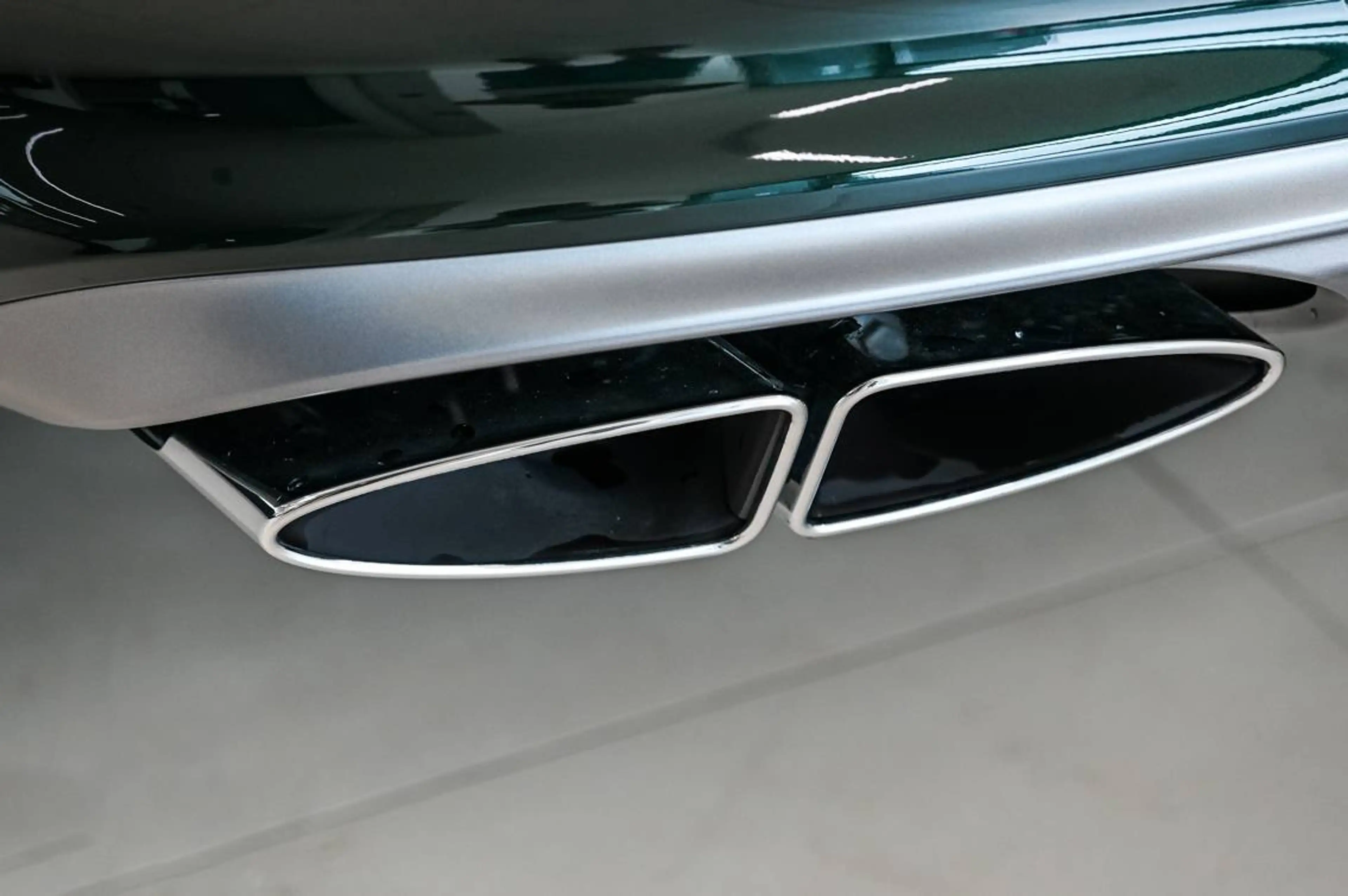 Bentley Bentayga Bentayga 4.0 Twin Turbo V8 Atelier Edition — photo 15