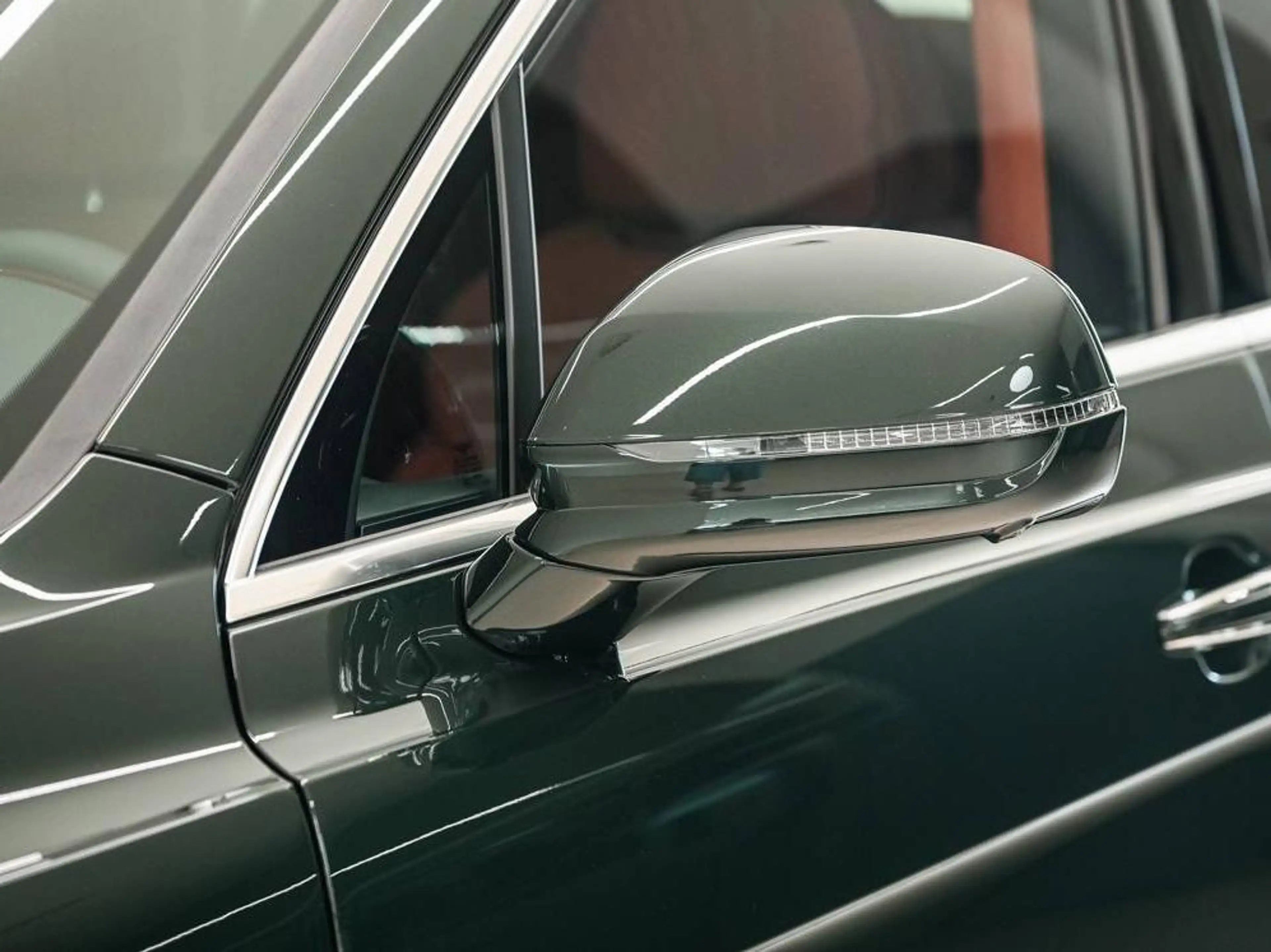 Bentley Bentayga Bentayga 4.0 Twin Turbo V8 Atelier Edition — photo 12