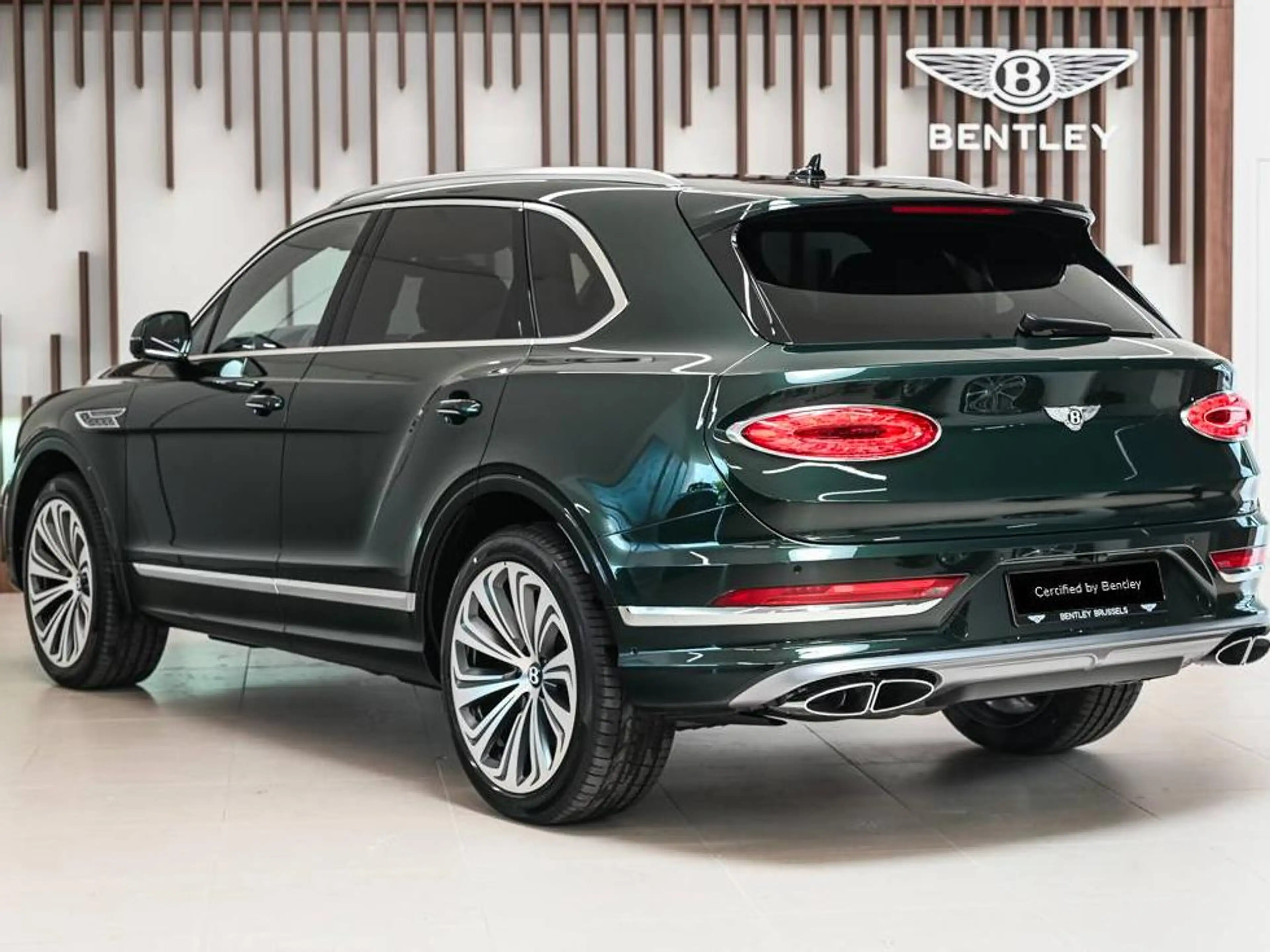 Bentley Bentayga Bentayga 4.0 Twin Turbo V8 Atelier Edition — photo 4