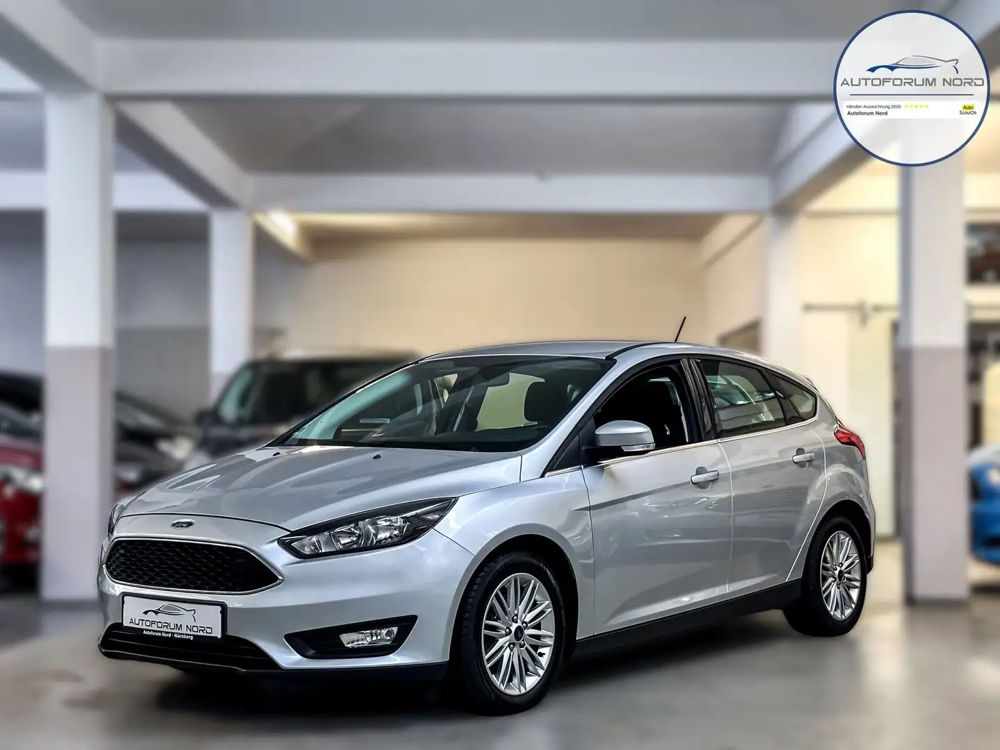 Ford Focus Lim. C&C *AUTOMATIK*NEU ZAHNRIEMEN+SERVICE Plateado - 2