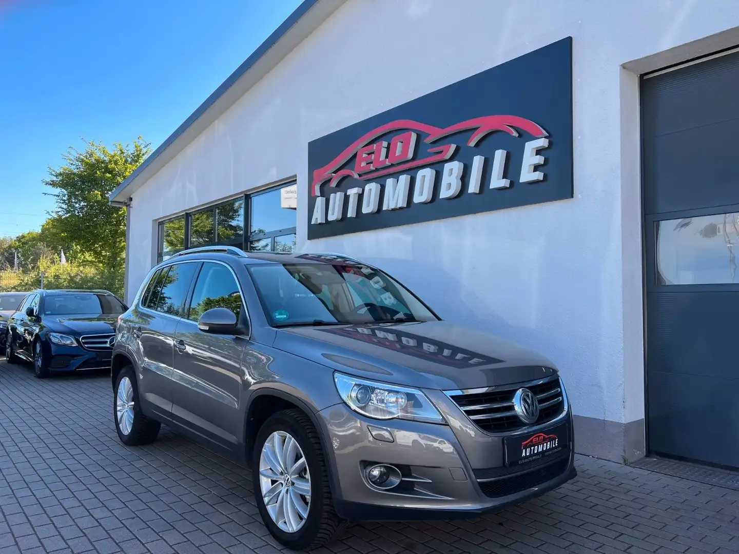 Volkswagen Tiguan Sport & Style 4Motion*Bi-Xenon*Kamera* Gris - 1