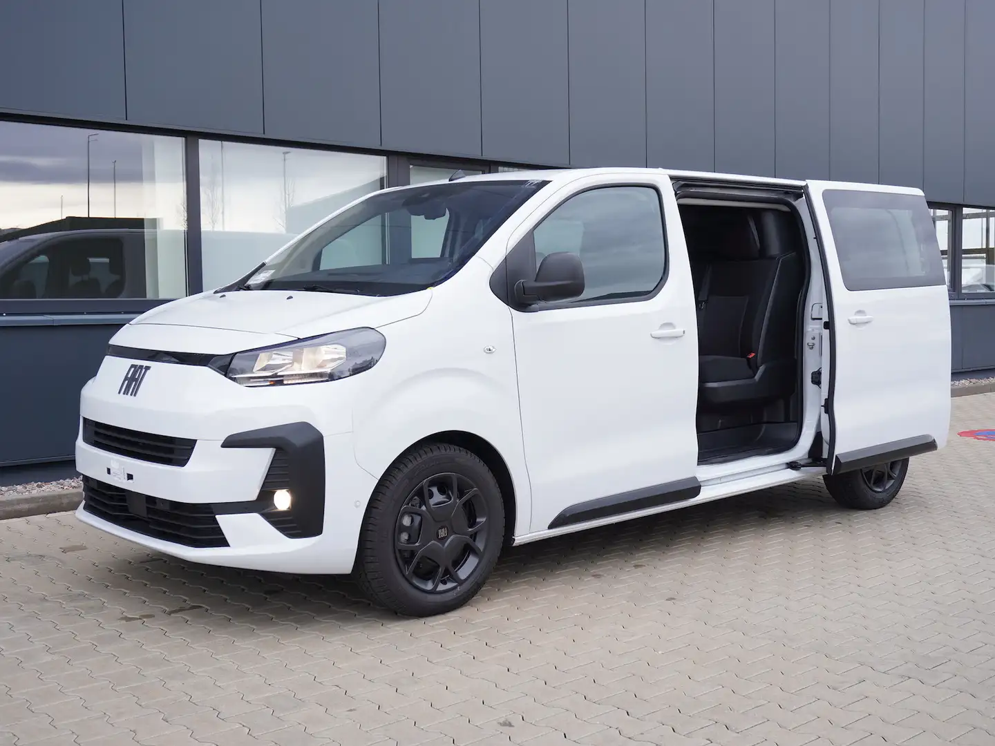 Fiat Scudo MultiCab L2 180 Automatik / 5-Sitzer Weiß - 2