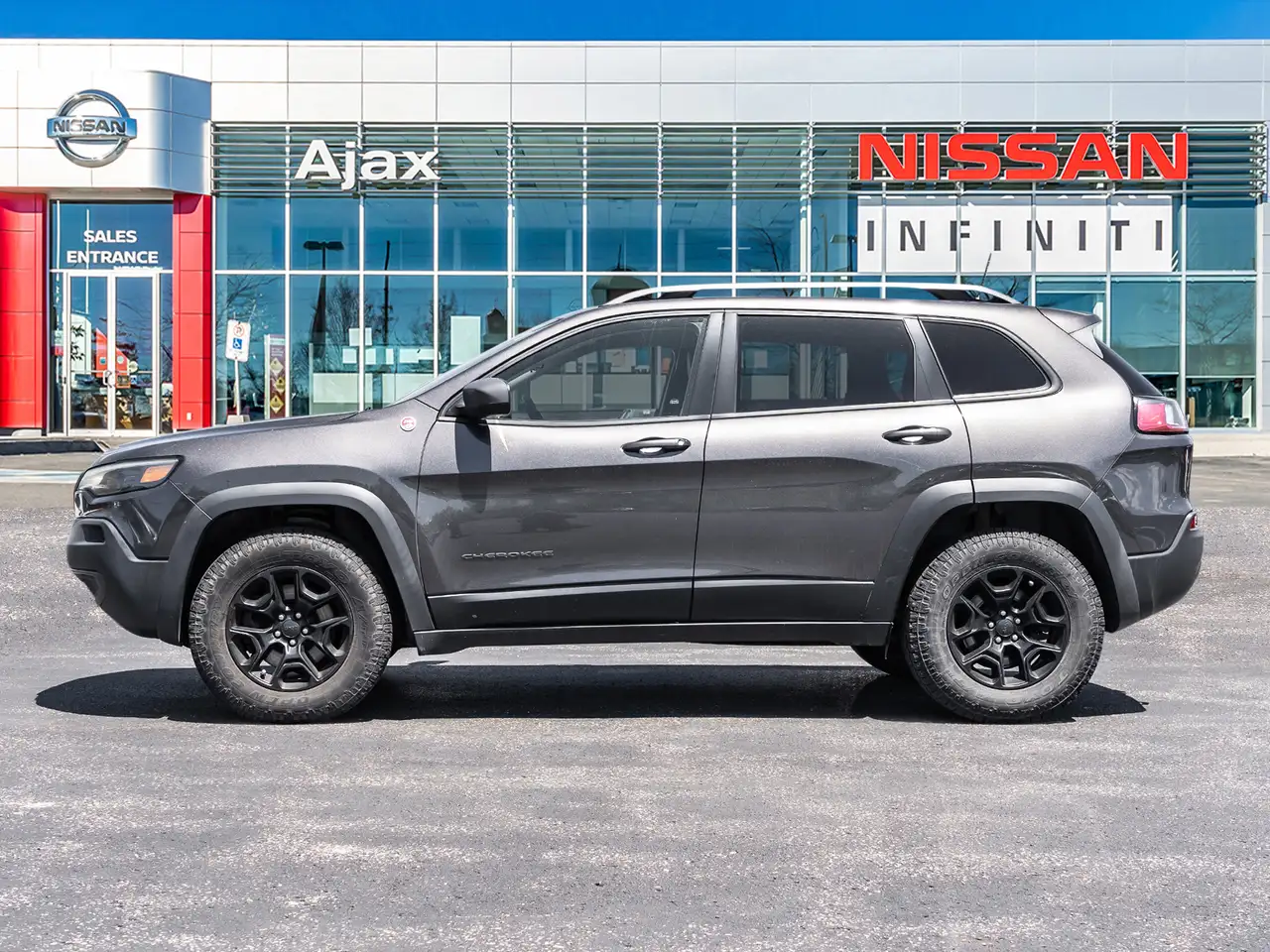 Jeep Cherokee снимка Jeep Cherokee