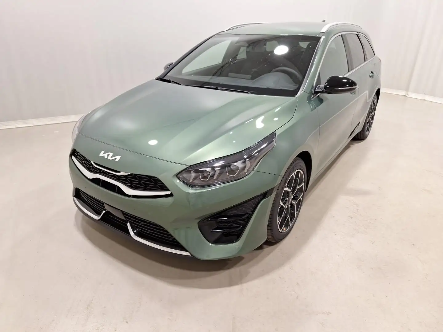 Kia Ceed SW / cee'd SW 1.5 T-GDi DCT GT-Line LED|Navi|ACC Grün - 2