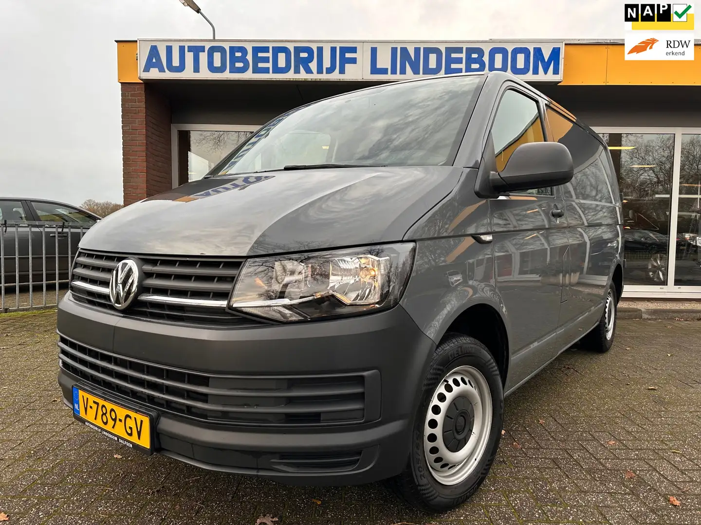 Volkswagen Transporter 2.0 TDI Apple Carplay Achteruitrij Camera Trekhaak - 1
