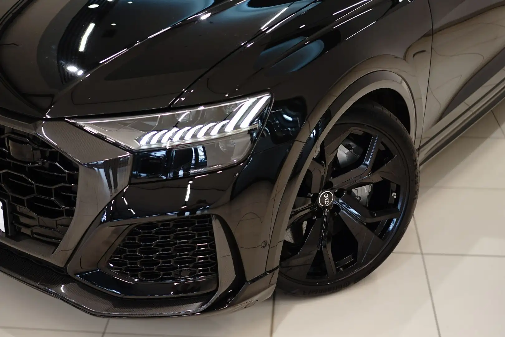 Audi RS Q8 4.0|HUD|KERAMIK|CARBON|SOFT|RS-ABGASANLAGE| Schwarz - 2