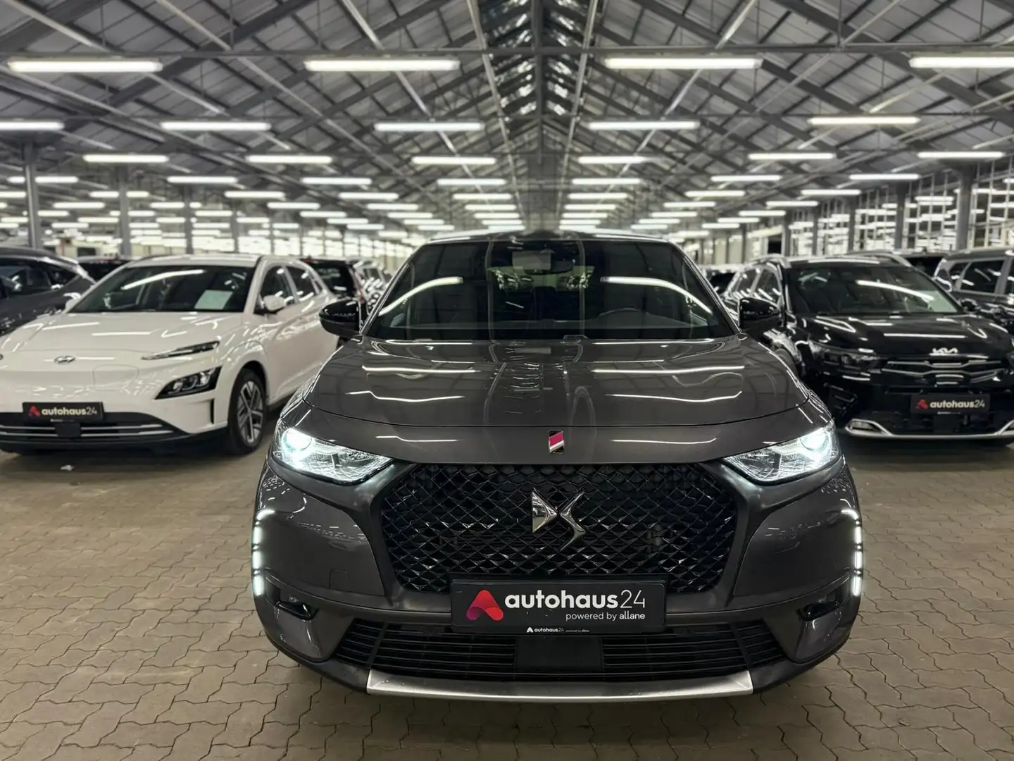 DS Automobiles DS 7 Crossback 7 Crossback 1.5 BlueHDi 130 Perform.Line|Navi Grau - 2