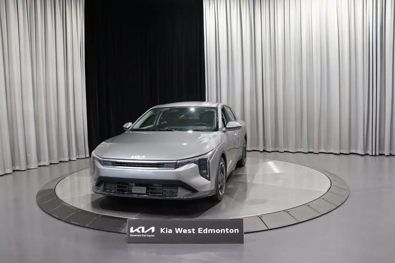 Kia K4 photo Kia K4