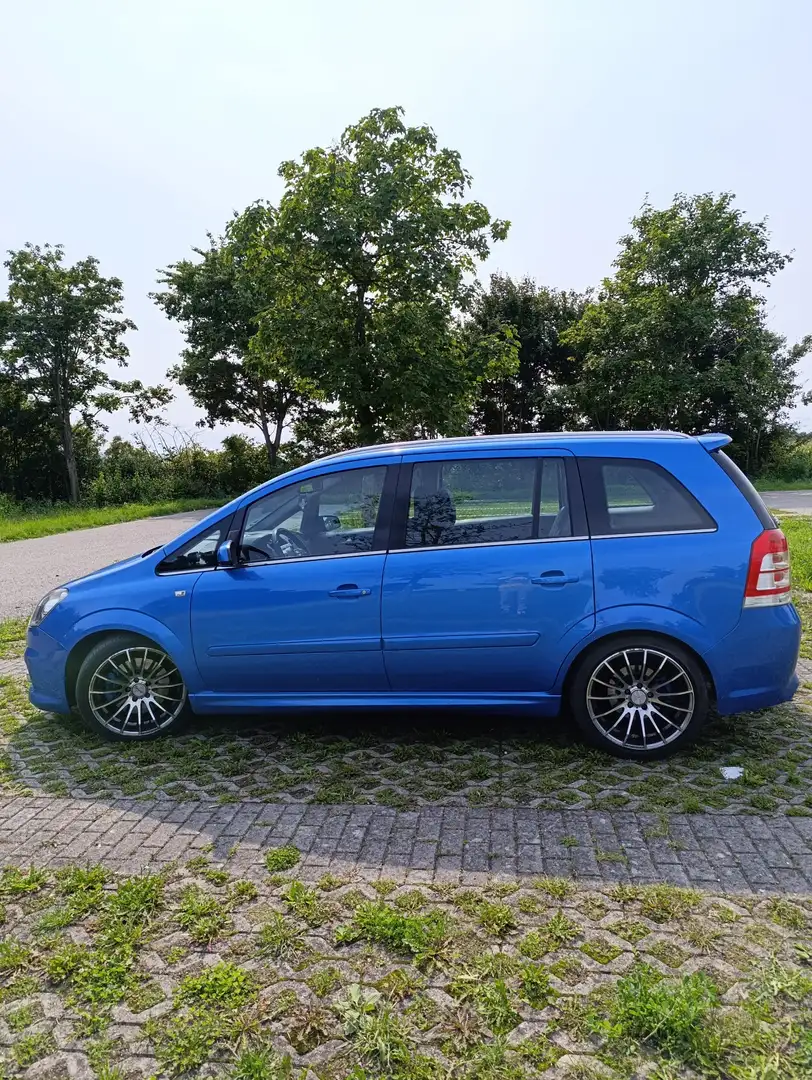 Opel Zafira OPC - 2
