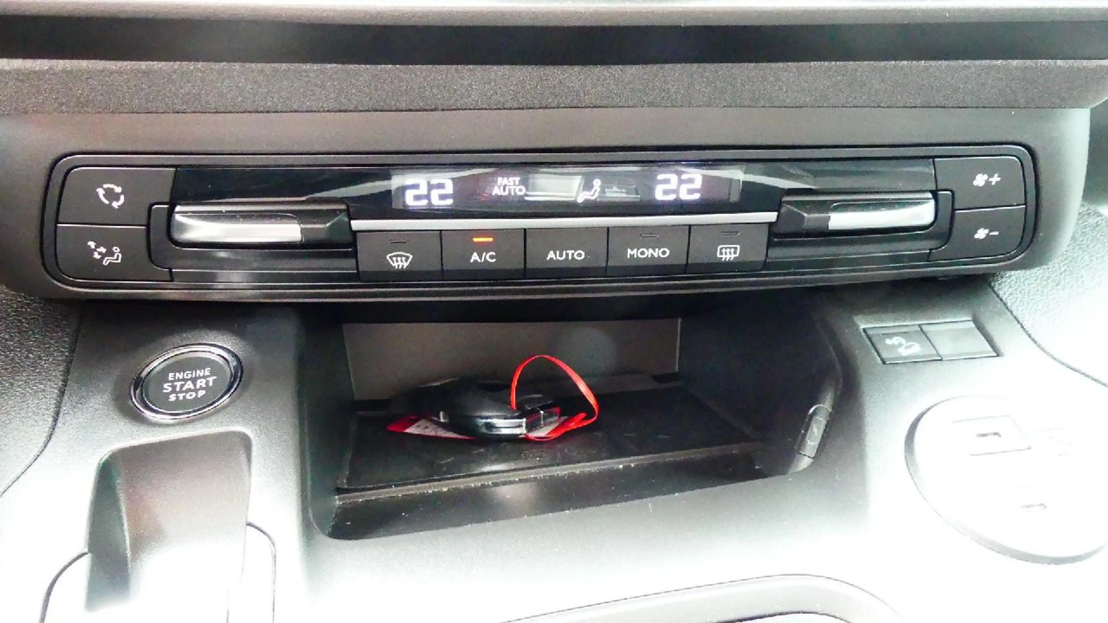 Peugeot Rifter Peugeot Rifter L2 GT 1,5l HDI Paravan Umbau — photo 9