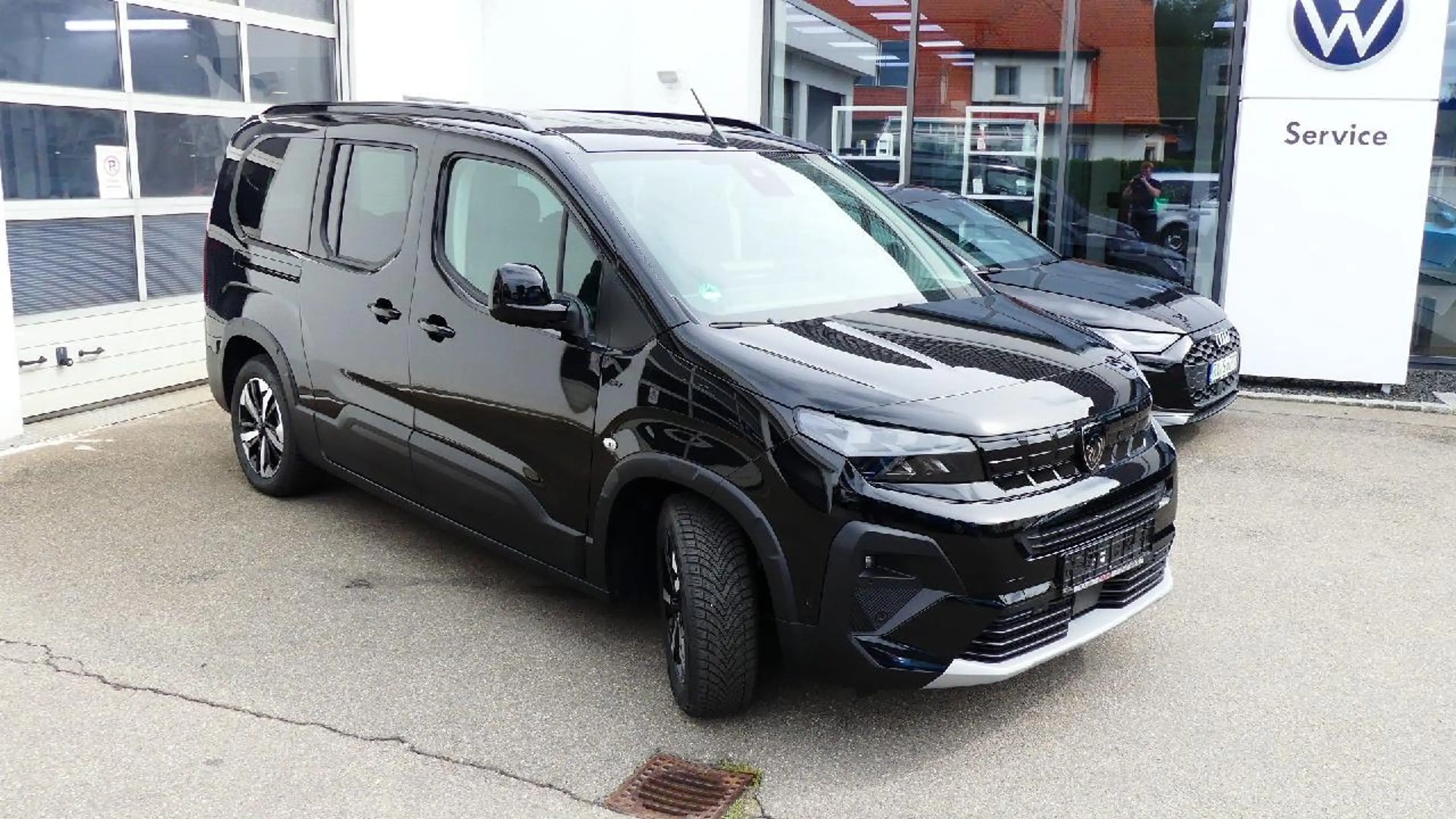 Peugeot Rifter Peugeot Rifter L2 GT 1,5l HDI Paravan Umbau — photo 3