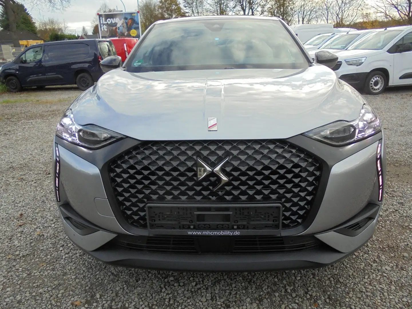 DS Automobiles DS 3 Crossback E-Tense Performance Line + E-Auto Grau - 2
