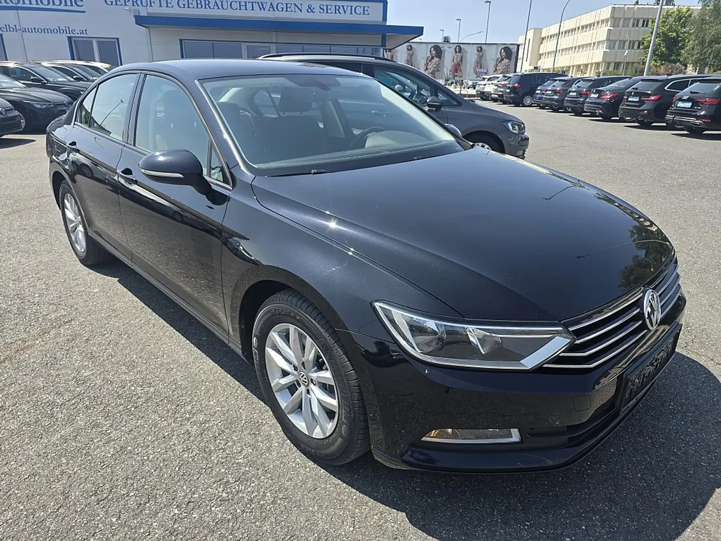 Volkswagen Passat 2,0 TDI SCR Negro - 1