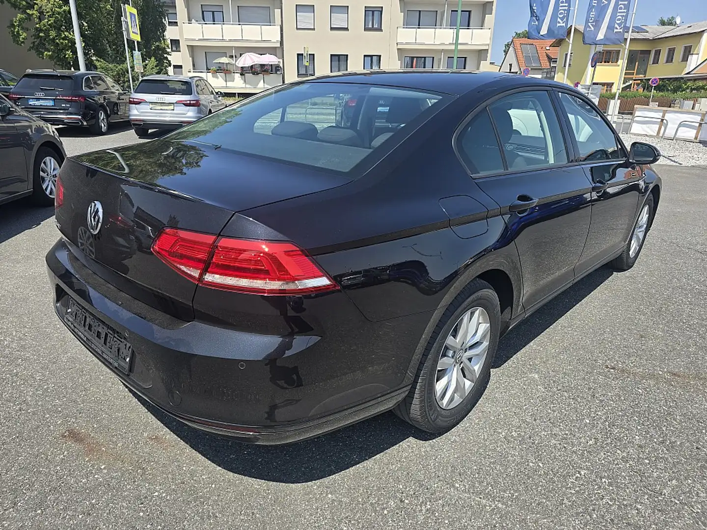 Volkswagen Passat 2,0 TDI SCR Negro - 2