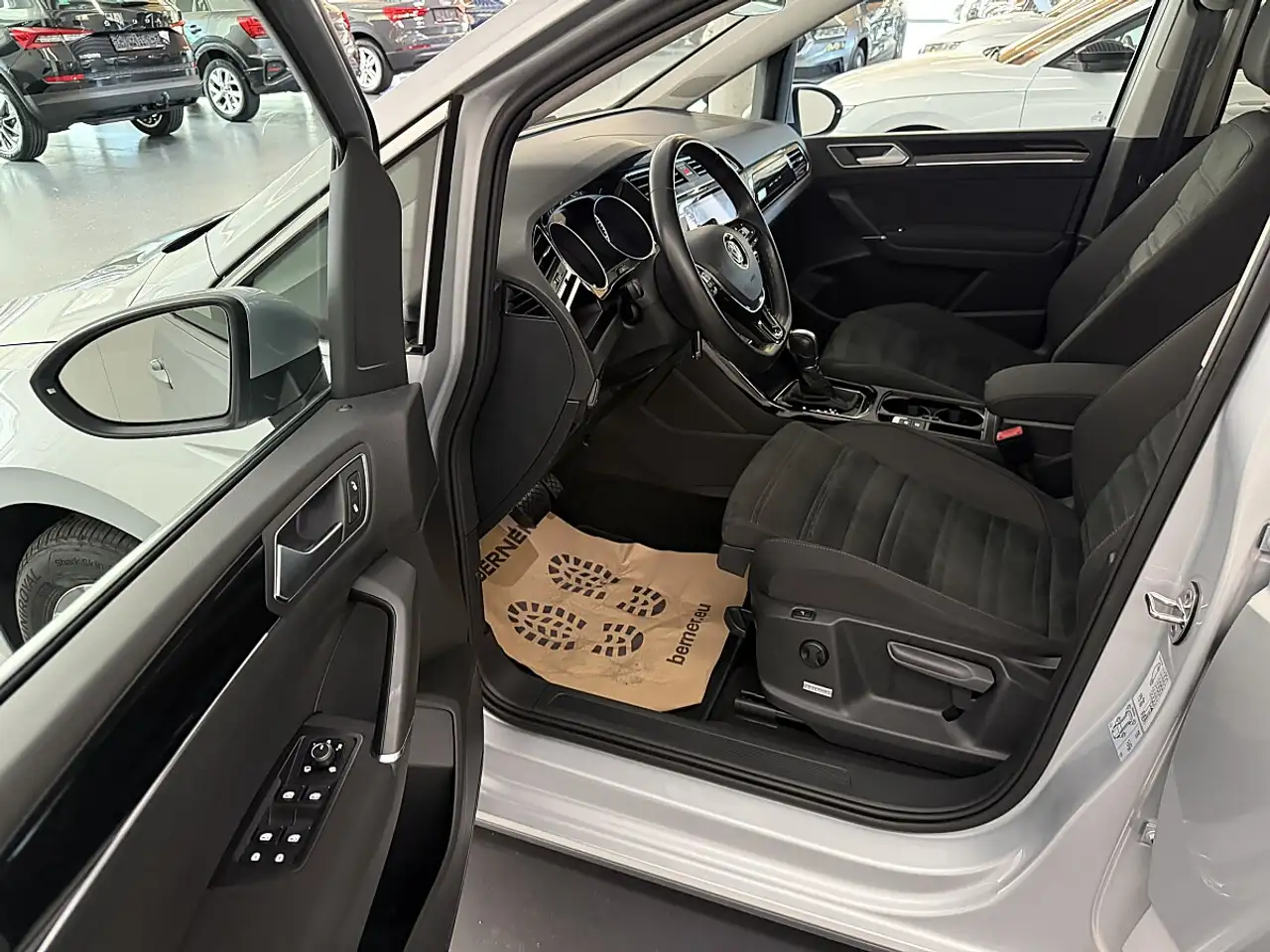 2019 Volkswagen Touran Highline 1,6TDI DSG *LED*NAVI*ACC*PANO*Sitzheiz..., photograph 11