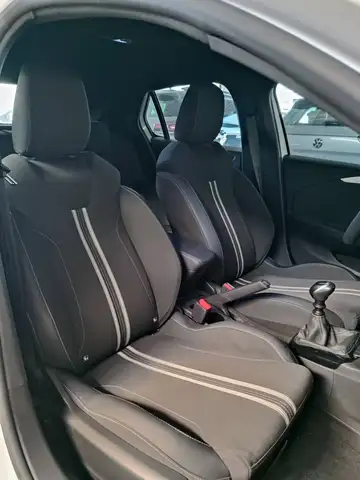 Opel Corsa view 10