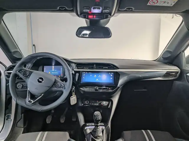 Opel Corsa view 12