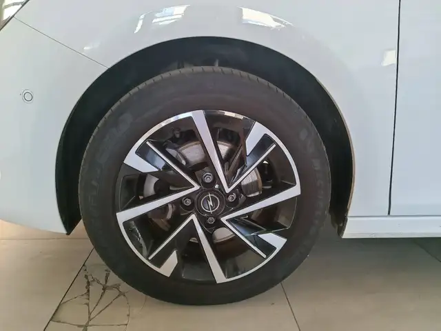 Opel Corsa view 8