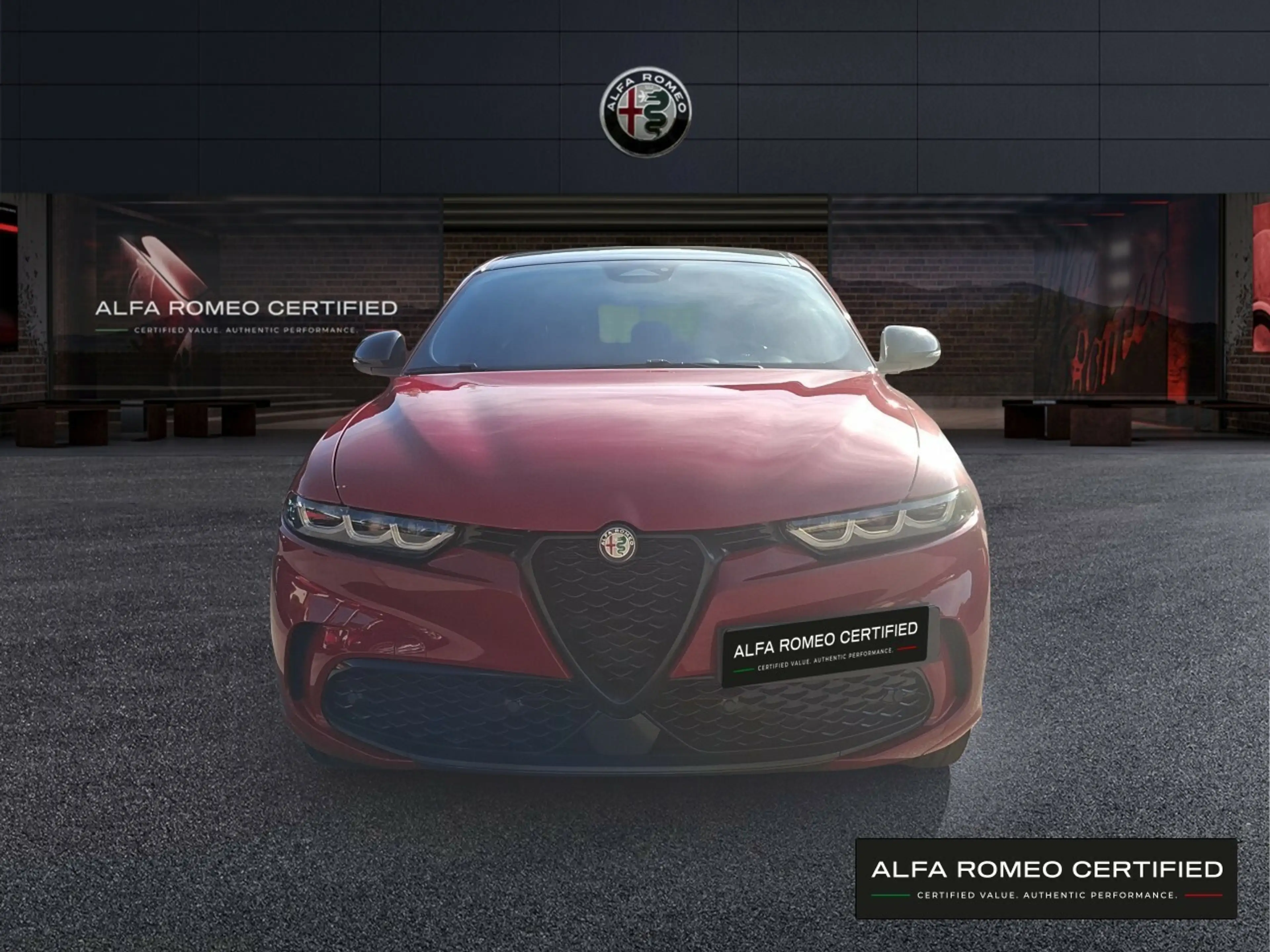 Alfa Romeo Tonale Tributo Italiano 1.5 VGT MildHybrid — photo 2