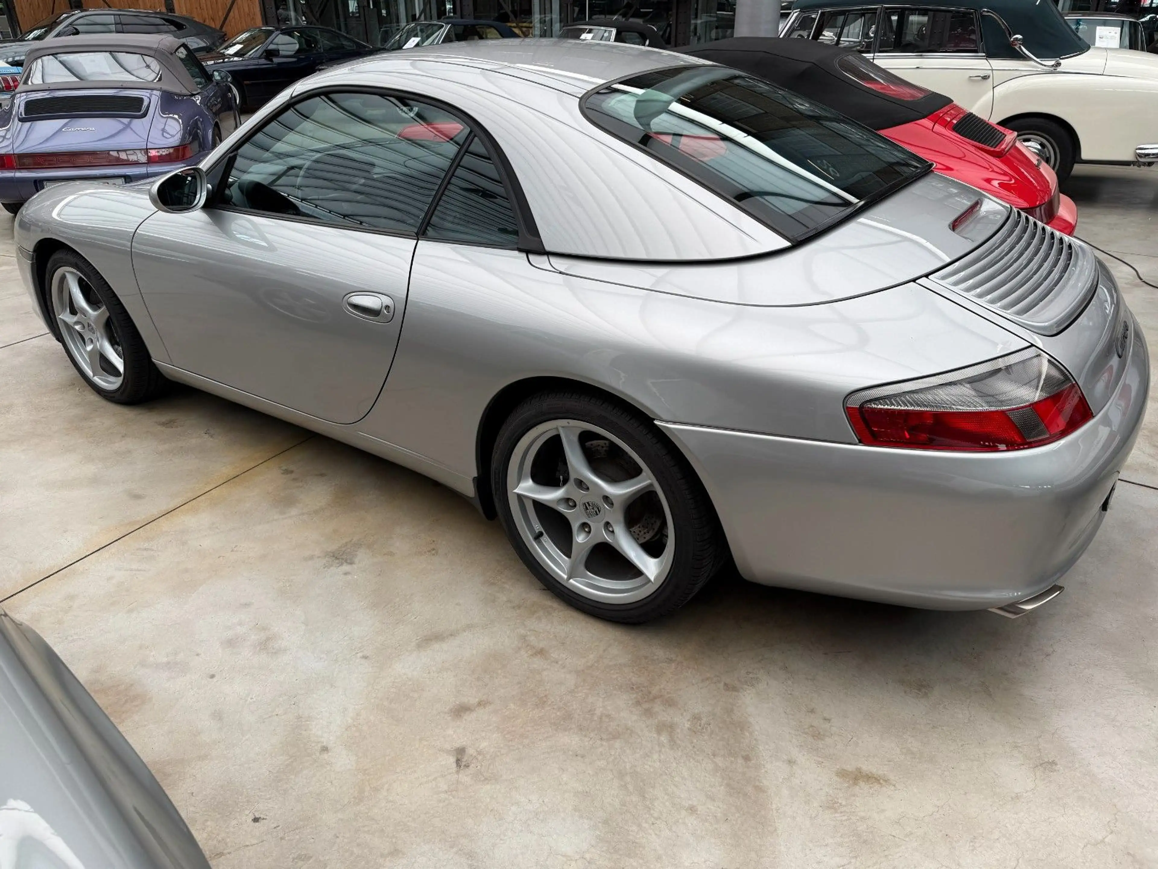 Porsche 996 Carrera Cabriolet — photo 14