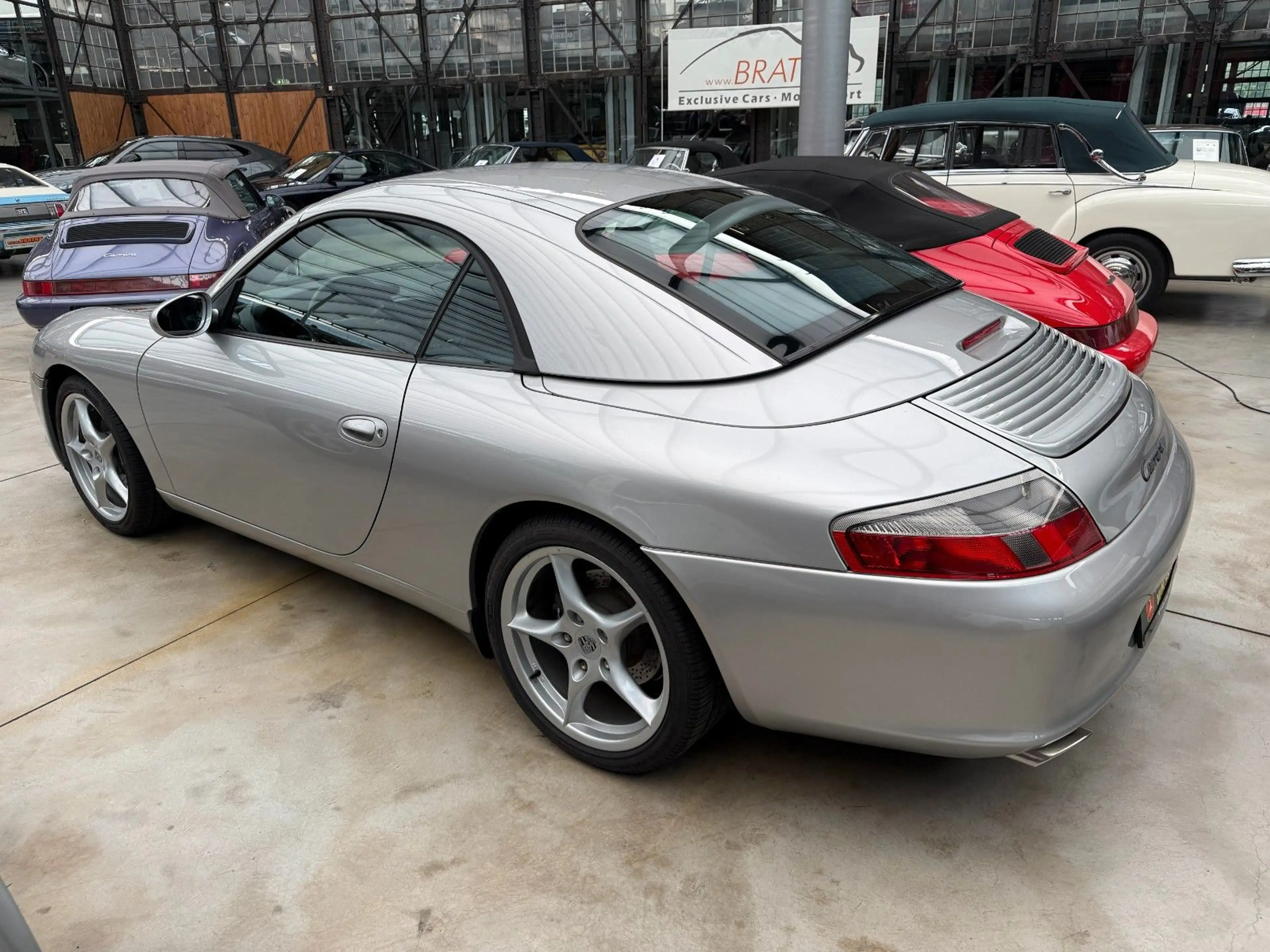 Porsche 996 Carrera Cabriolet — photo 13