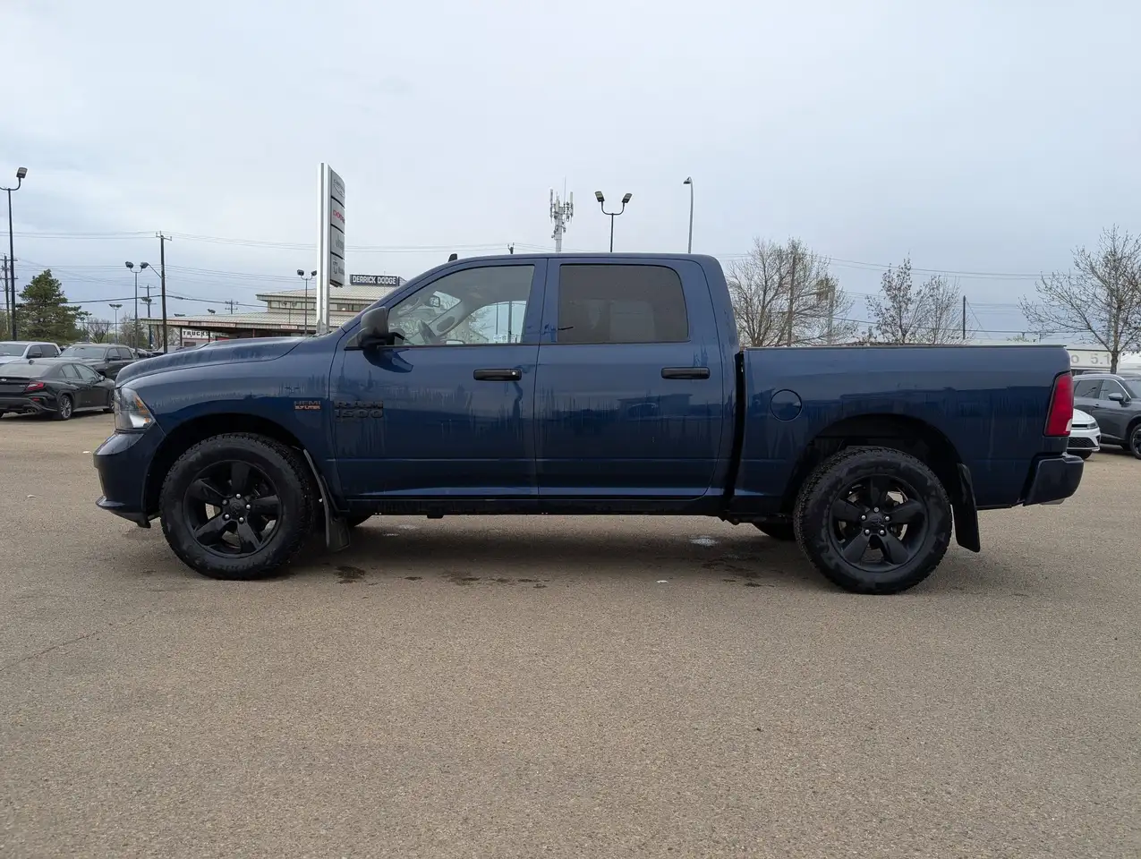 RAM 1500 снимка RAM 1500