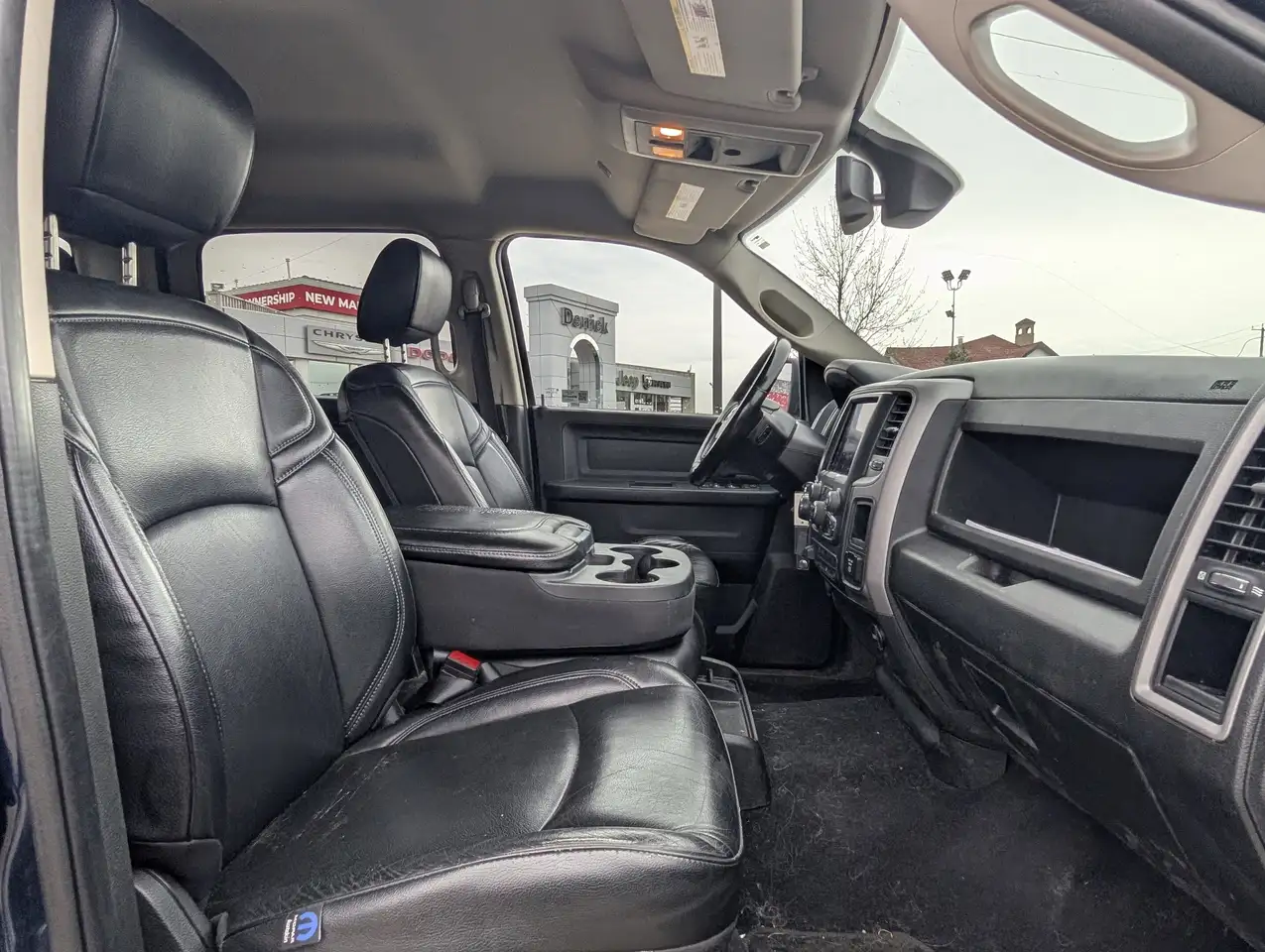 RAM 1500 снимка RAM 1500