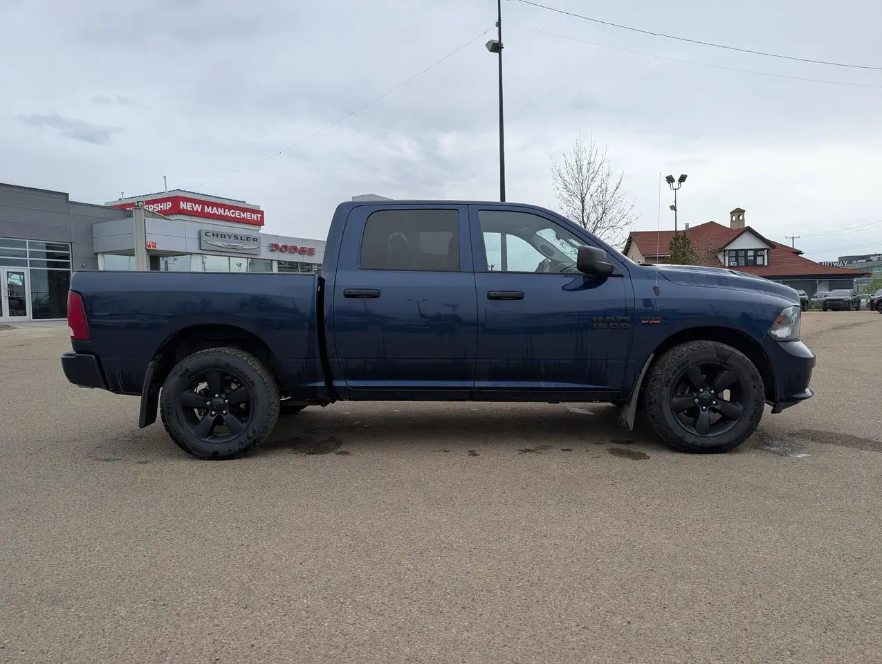 RAM 1500 снимка RAM 1500