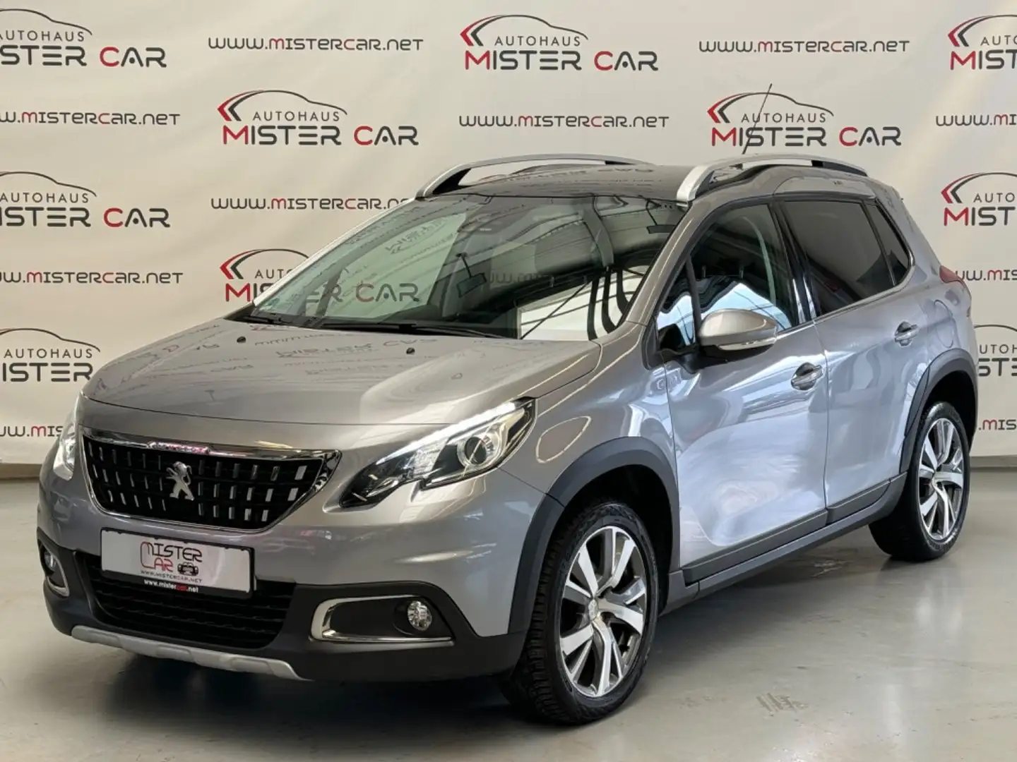Peugeot 2008 Allure PANO/KAM/Navi/Leder/PDC/SHZ/ALU Grau - 1