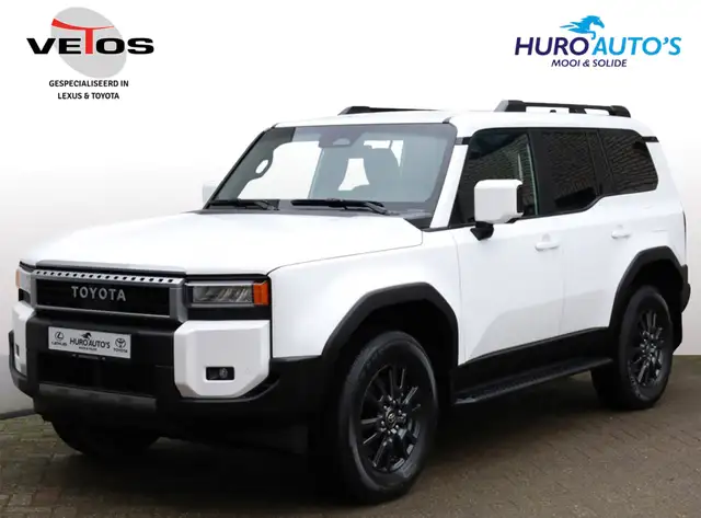 Toyota Land Cruiser 2.8 D-4D Blind Van Navigator | Leder | Stoelverwar