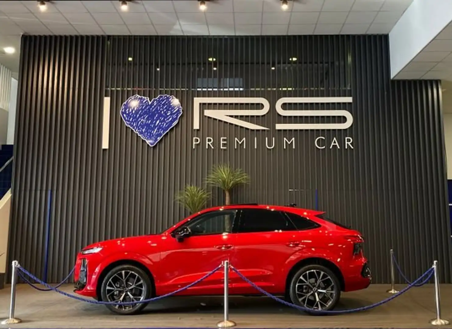 Audi Q3 Sportback 2.0 TDI Black line S tronic 110kW Rot - 1