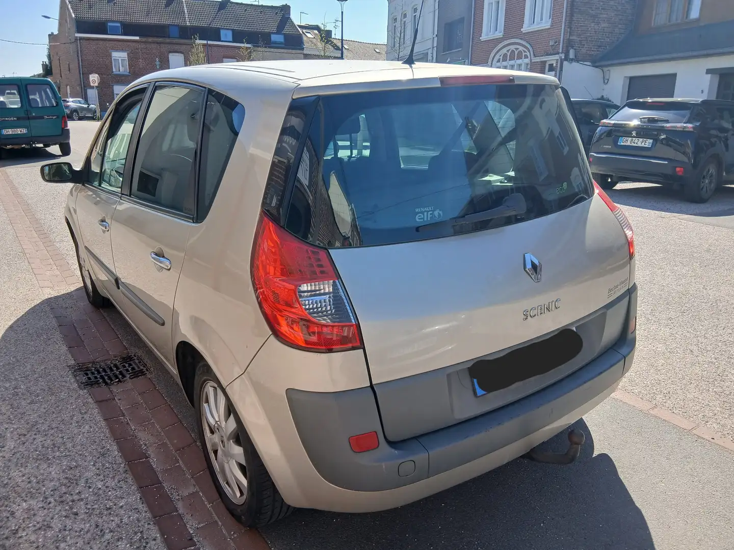Renault Grand Scenic 1.5 dCi 105 FAP Authentique 7 pl - 2