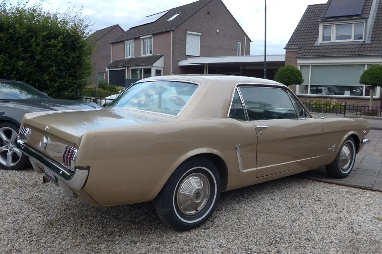 Ford Mustang 260 V8 handgeschakeld Unieke staat!, foto 2