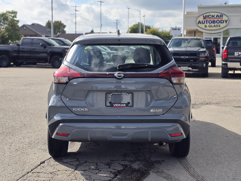 2024 Nissan Kicks