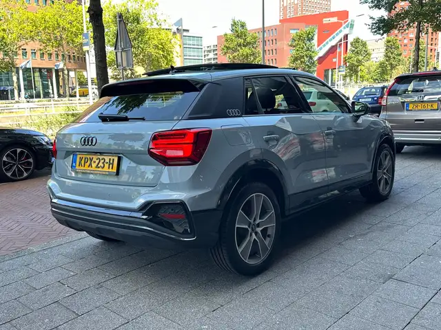 Audi Q2 view 3