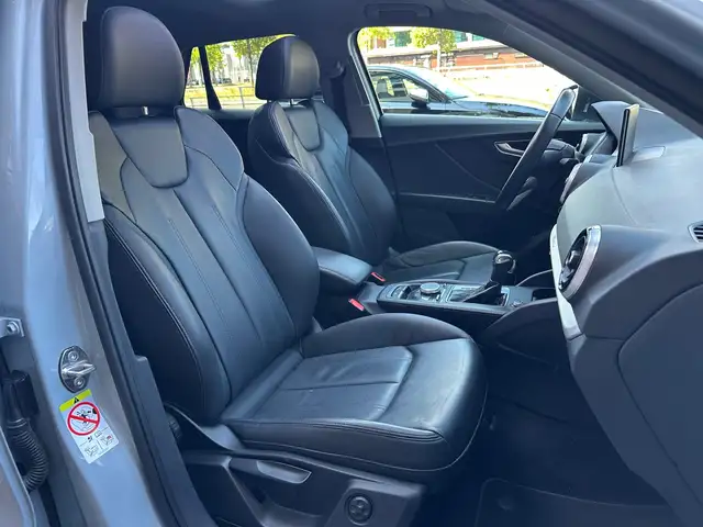Audi Q2 view 13