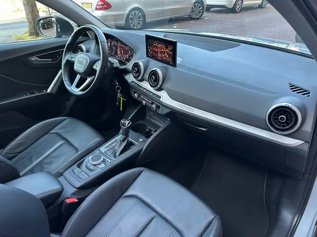 Audi Q2 view 12